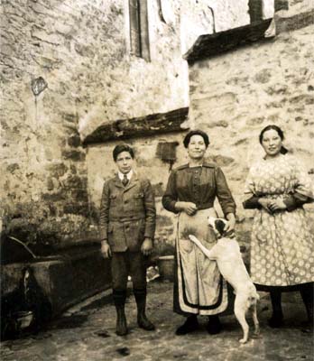 Julienne Jonot, Henriette et René